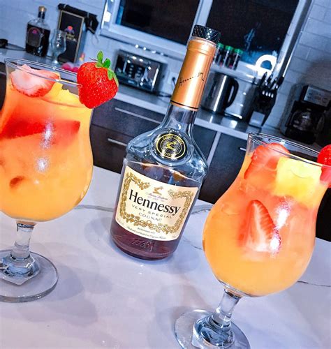 Hennessy Pineapple Cocktail Recipe for Summer 